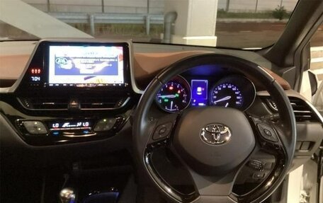 Toyota C-HR I рестайлинг, 2019 год, 1 645 000 рублей, 15 фотография