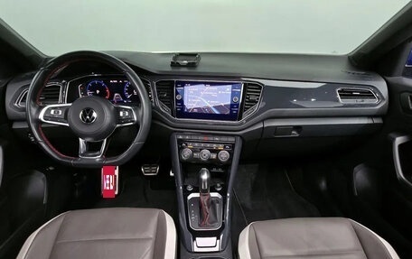 Volkswagen T-Roc I, 2022 год, 1 480 999 рублей, 7 фотография