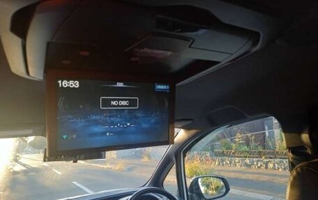 Toyota Voxy III, 2021 год, 1 822 000 рублей, 8 фотография