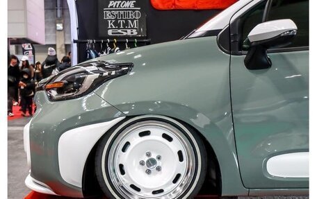 Toyota Sienta, 2022 год, 1 196 636 рублей, 3 фотография