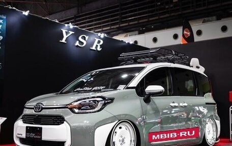 Toyota Sienta, 2022 год, 1 196 636 рублей, 2 фотография