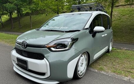 Toyota Sienta, 2022 год, 1 196 636 рублей, 11 фотография