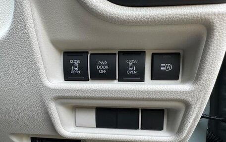 Toyota Sienta, 2022 год, 1 196 636 рублей, 21 фотография