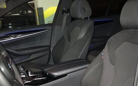 BMW 5 серия, 2021 год, 6 000 000 рублей, 23 фотография