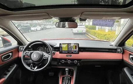 Honda Vezel, 2022 год, 1 850 035 рублей, 7 фотография