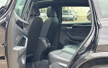 Volkswagen Tiguan, 2025 год, 4 500 000 рублей, 8 фотография