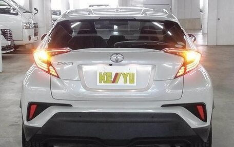 Toyota C-HR I рестайлинг, 2017 год, 1 650 000 рублей, 7 фотография