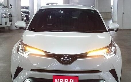 Toyota C-HR I рестайлинг, 2017 год, 1 650 000 рублей, 6 фотография