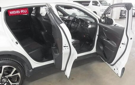 Toyota C-HR I рестайлинг, 2017 год, 1 650 000 рублей, 20 фотография