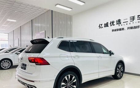 Volkswagen Tiguan II, 2024 год, 4 300 000 рублей, 6 фотография