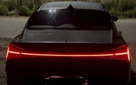 Hyundai Elantra, 2023 год, 2 400 000 рублей, 3 фотография