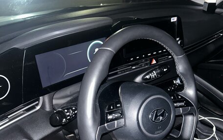 Hyundai Elantra, 2023 год, 2 400 000 рублей, 4 фотография