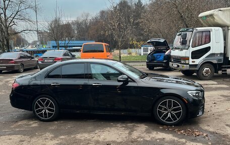 Mercedes-Benz E-Класс, 2022 год, 5 000 000 рублей, 15 фотография