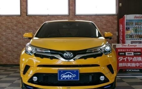 Toyota C-HR I рестайлинг, 2017 год, 1 605 000 рублей, 4 фотография