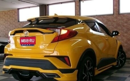 Toyota C-HR I рестайлинг, 2017 год, 1 605 000 рублей, 8 фотография