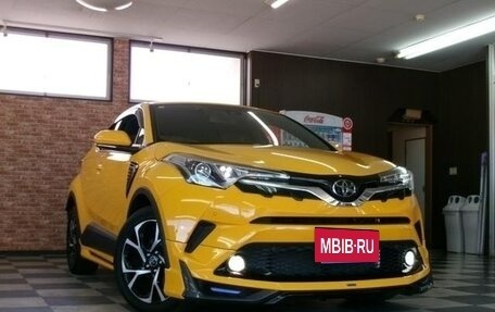 Toyota C-HR I рестайлинг, 2017 год, 1 605 000 рублей, 36 фотография