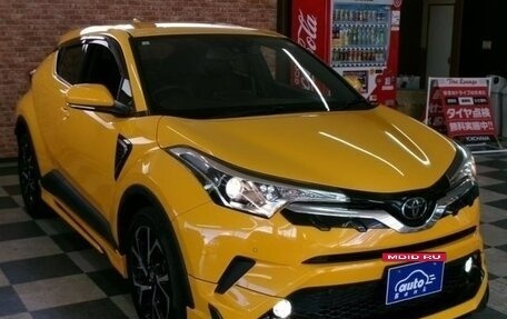 Toyota C-HR I рестайлинг, 2017 год, 1 605 000 рублей, 37 фотография