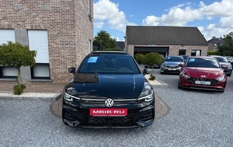 Volkswagen Golf VIII, 2025 год, 4 900 000 рублей, 3 фотография