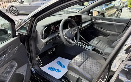 Volkswagen Golf VIII, 2025 год, 4 900 000 рублей, 13 фотография