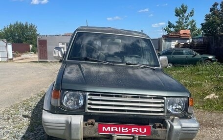 Mitsubishi Pajero III рестайлинг, 1995 год, 290 000 рублей, 1 фотография