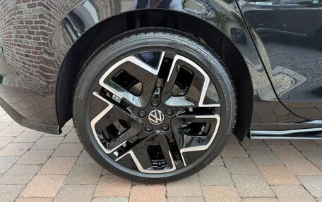 Volkswagen Golf VIII, 2025 год, 4 900 000 рублей, 18 фотография