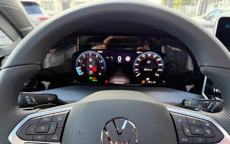 Volkswagen Golf VIII, 2025 год, 4 900 000 рублей, 23 фотография