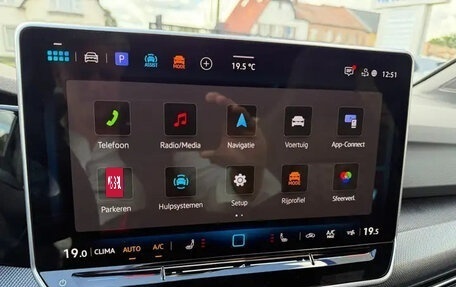 Volkswagen Golf VIII, 2025 год, 4 900 000 рублей, 28 фотография