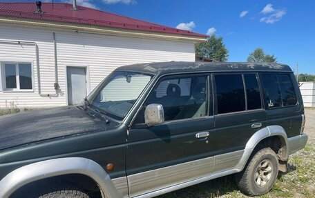 Mitsubishi Pajero III рестайлинг, 1995 год, 290 000 рублей, 4 фотография