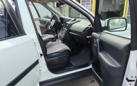 Land Rover Freelander II рестайлинг 2, 2014 год, 2 150 000 рублей, 24 фотография