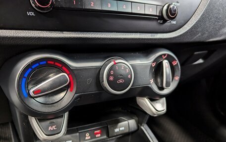 KIA Rio IV, 2017 год, 1 030 000 рублей, 22 фотография