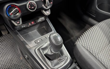 KIA Rio IV, 2017 год, 1 030 000 рублей, 23 фотография