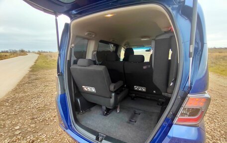 Honda Freed I, 2013 год, 1 060 000 рублей, 7 фотография