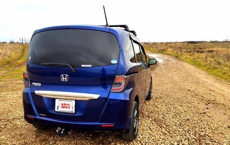 Honda Freed I, 2013 год, 1 060 000 рублей, 6 фотография