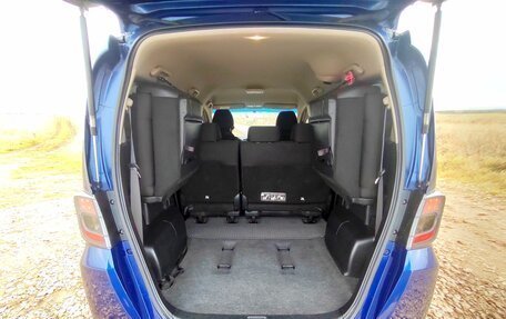 Honda Freed I, 2013 год, 1 060 000 рублей, 10 фотография