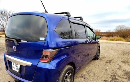 Honda Freed I, 2013 год, 1 060 000 рублей, 19 фотография