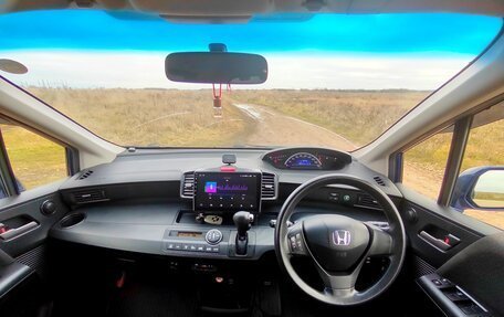 Honda Freed I, 2013 год, 1 060 000 рублей, 23 фотография