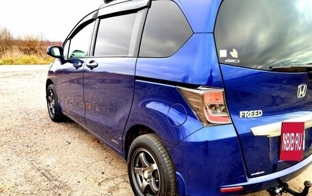 Honda Freed I, 2013 год, 1 060 000 рублей, 16 фотография