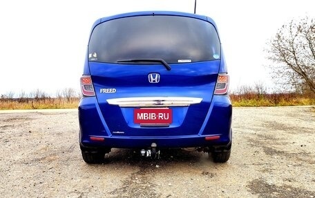 Honda Freed I, 2013 год, 1 060 000 рублей, 18 фотография