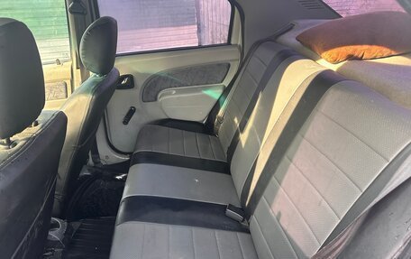 Renault Logan I, 2006 год, 300 000 рублей, 6 фотография