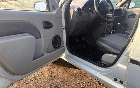 Renault Logan I, 2006 год, 300 000 рублей, 8 фотография