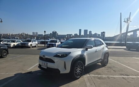 Toyota Yaris Cross, 2021 год, 2 100 000 рублей, 3 фотография