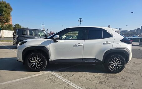 Toyota Yaris Cross, 2021 год, 2 100 000 рублей, 5 фотография