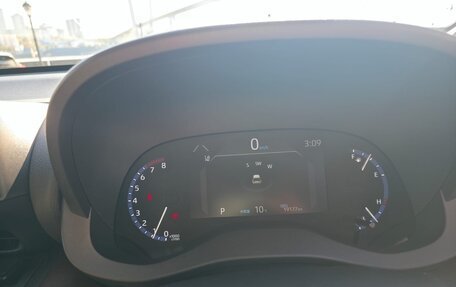 Toyota Yaris Cross, 2021 год, 2 100 000 рублей, 16 фотография