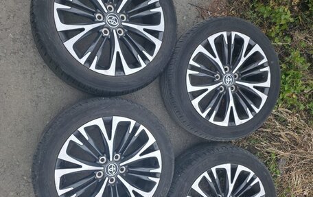 Toyota Yaris Cross, 2021 год, 2 100 000 рублей, 28 фотография