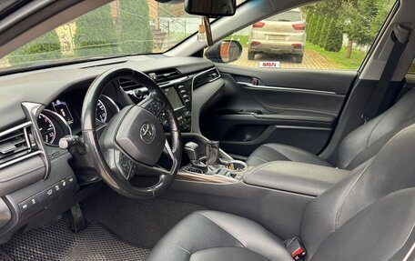 Toyota Camry, 2019 год, 2 790 000 рублей, 6 фотография