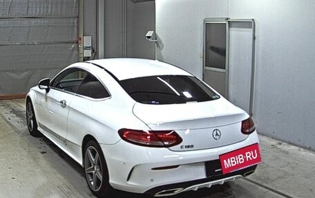 Mercedes-Benz C-Класс, 2017 год, 1 783 000 рублей, 4 фотография