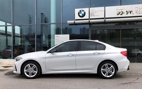 BMW 1 серия, 2022 год, 1 933 000 рублей, 3 фотография