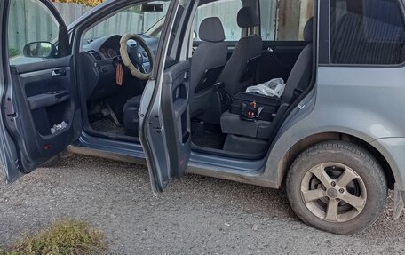 Volkswagen Touran III, 2008 год, 550 000 рублей, 2 фотография