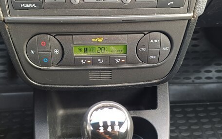 Ford Fiesta, 2007 год, 279 000 рублей, 13 фотография