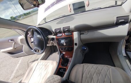 Mercedes-Benz C-Класс, 2003 год, 700 000 рублей, 4 фотография